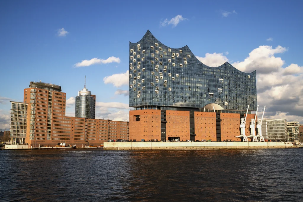 Georgia auf der Vernissage in der elphilharmonie